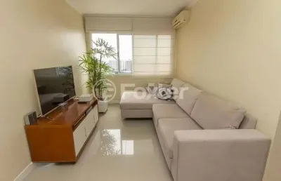 Apartamento com 3 quartos à venda na avenida dom cláudio josé gonçalves ponce de leão, 140, vila ipiranga, porto alegre, 68 m2 por r$ 525.000