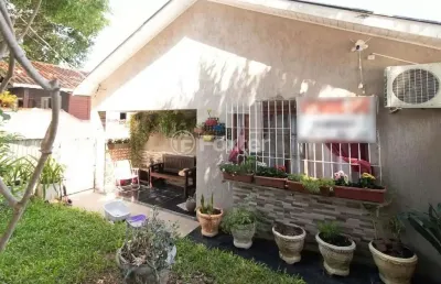 Casa com 5 quartos à venda na rua antônio josephino perrone, 213, espírito santo, porto alegre, 80 m2 por r$ 380.000