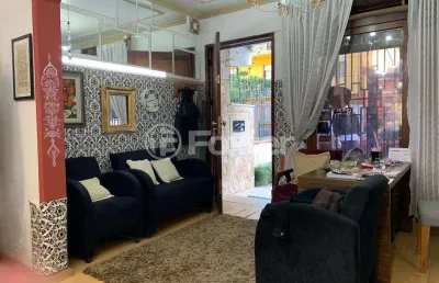 Casa com 3 quartos à venda na avenida mercedes, 156, floresta, porto alegre, 234 m2 por r$ 1.444.000