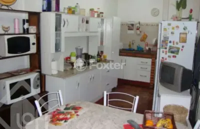 Apartamento com 3 quartos à venda na avenida benjamin constant, 525, são joão, porto alegre, 95 m2 por r$ 270.000