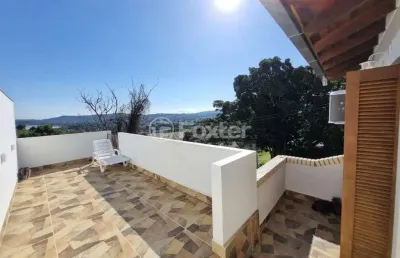 Casa com 3 quartos à venda na rua dos guaranis, 456, espírito santo, porto alegre, 161 m2 por r$ 599.000