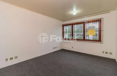 Sala comercial com 1 sala à venda na rua onofre pires, 31, azenha, porto alegre, 25 m2 por r$ 109.000