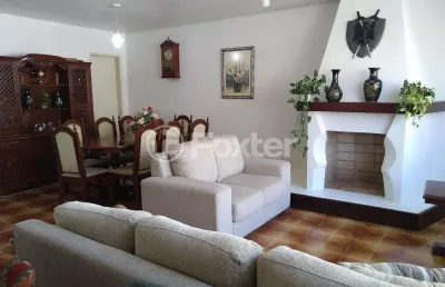 Casa com 4 quartos à venda na rua vital brasil, 30, jardim itu sabará, porto alegre, 230 m2 por r$ 550.000