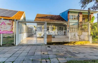 Casa com 4 quartos à venda na avenida assis brasil, 897, passo da areia, porto alegre, 155 m2 por r$ 1.200.000