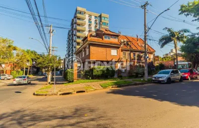 Casa com 2 quartos à venda na rua doutor armando barbedo, 1200, tristeza, porto alegre, 229 m2 por r$ 890.000