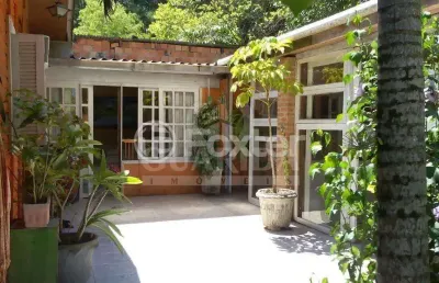 Casa com 1 quarto à venda na rua reinaldo muller, 837, ponta grossa, porto alegre, 120 m2 por r$ 250.000