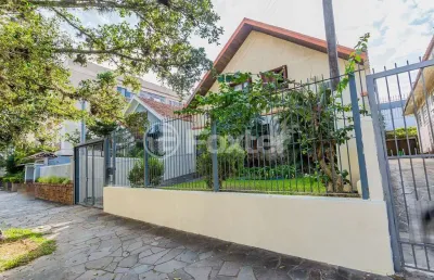Casa com 3 quartos à venda na rua dom diogo de souza, 308, cristo redentor, porto alegre, 196 m2 por r$ 880.000