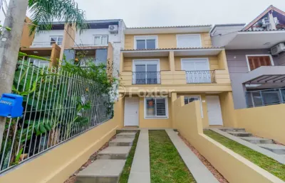 Casa com 3 quartos à venda na rua nestor josé nitschke, 38, guarujá, porto alegre, 133 m2 por r$ 520.000