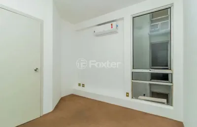 Sala comercial com 1 sala à venda na avenida taquara, 564, petrópolis, porto alegre, 26 m2 por r$ 135.000