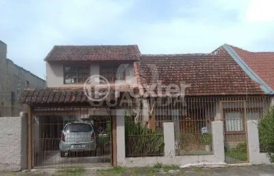 Casa com 4 quartos à venda na avenida flamengo, 337, ipanema, porto alegre, 225 m2 por r$ 688.000