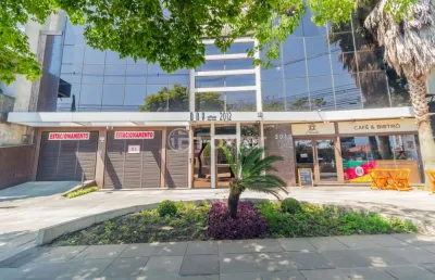 Sala comercial com 1 sala à venda na avenida carlos gomes, 2012, três figueiras, porto alegre, 60 m2 por r$ 500.000