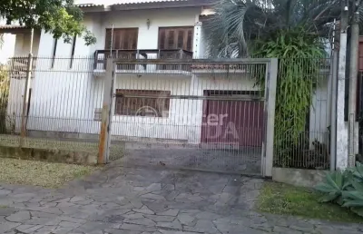Casa com 4 quartos à venda na rua araponga, 6, chácara das pedras, porto alegre, 256 m2 por r$ 1.800.000