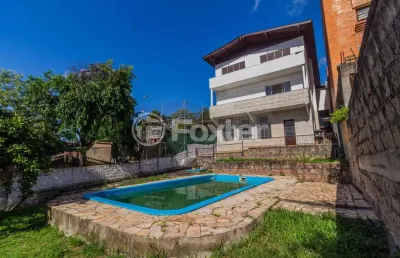 Casa com 4 quartos à venda na praça são caetano, 84, teresópolis, porto alegre, 432 m2 por r$ 1.590.000
