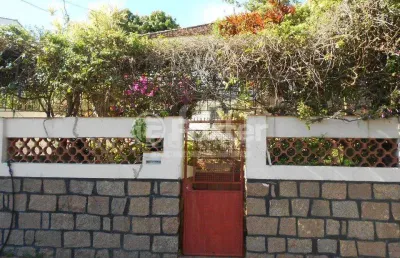 Casa com 3 quartos à venda na rua santiago dantas, 64, glória, porto alegre, 140 m2 por r$ 480.000