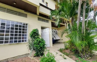 Casa com 4 quartos à venda na avenida pereira pinto, 205, jardim são pedro, porto alegre, 335 m2 por r$ 998.000