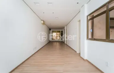 Sala comercial com 1 sala à venda na rua padre chagas, 240, moinhos de vento, porto alegre, 56 m2 por r$ 305.000