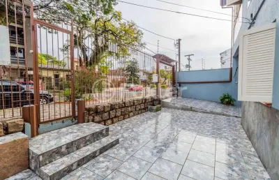 Casa com 3 quartos à venda na rua plácido de castro, 194, azenha, porto alegre, 115 m2 por r$ 800.000