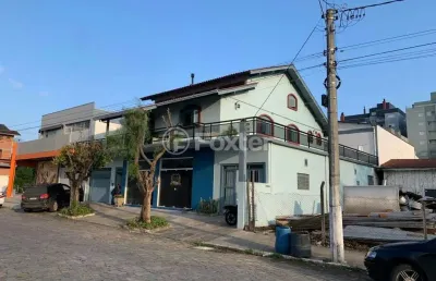 Casa com 4 quartos à venda na rua silva jardim, 35, centro, garibaldi, 300 m2 por r$ 1.757.500