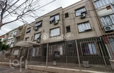 Apartamento com 2 quartos à venda na rua marcílio dias, 934, menino deus, porto alegre, 64 m2 por r$ 245.600