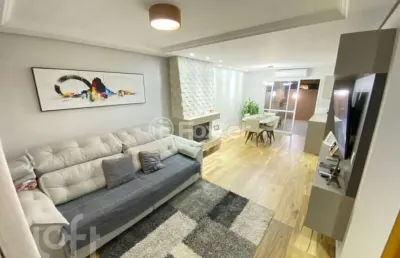 Casa em condomínio fechado com 3 quartos à venda na rua eroni soares machado, 300, hípica, porto alegre, 170 m2 por r$ 899.000