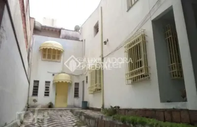 Casa com 4 quartos à venda na rua dona eugênia, 1198, santa cecília, porto alegre, 180 m2 por r$ 900.000