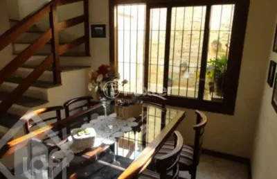 Casa em condomínio fechado com 3 quartos à venda na rua catumbi, 301, medianeira, porto alegre, 215 m2 por r$ 625.000