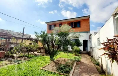 Casa com 3 quartos à venda na rua vinte e cinco de julho, 55, santa maria goretti, porto alegre, 292 m2 por r$ 790.000