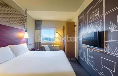 Prédio à venda na avenida dona frutuosa, 929, coronel nassuca, guaíba, 20 m2 por r$ 260.000
