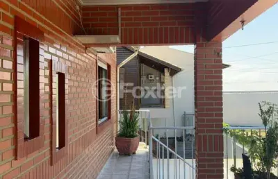 Casa com 5 quartos à venda na rua bagé, 413, dihel, sapucaia do sul, 330 m2 por r$ 699.000