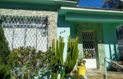 Casa com 2 quartos à venda na rua miguel couto, 395, menino deus, porto alegre, 280 m2 por r$ 1.277.000