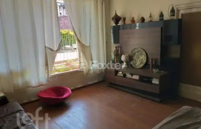 Casa com 3 quartos à venda na rua doutor voltaire pires, 210, santo antônio, porto alegre, 301 m2 por r$ 711.000
