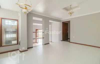 Casa com 4 quartos à venda na rua lindolfo color, 133, medianeira, porto alegre, 336 m2 por r$ 665.000
