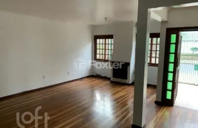 Casa com 3 quartos à venda na rua valparaíso, 937, jardim botânico, porto alegre, 180 m2 por r$ 1.200.000