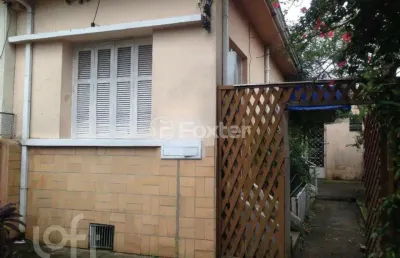 Casa com 2 quartos à venda na rua general caldwell, 1142, menino deus, porto alegre, 80 m2 por r$ 375.000