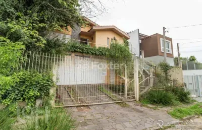 Casa com 3 quartos à venda na rua osmar amaro de freitas, 71, jardim itu sabará, porto alegre, 289 m2 por r$ 890.000