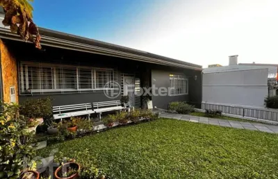 Casa com 5 quartos à venda na rua caeté, 1000, vila assunção, porto alegre, 374 m2 por r$ 1.489.000