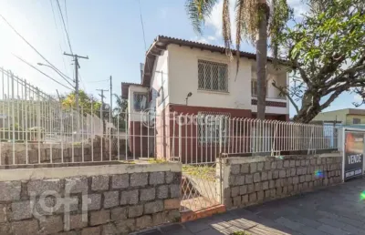 Casa com 3 quartos à venda na rua coronel aparício borges, 2588, glória, porto alegre, 203 m2 por r$ 550.000