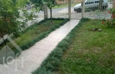 Casa com 4 quartos à venda na rua doutor dias da cruz, 170, medianeira, porto alegre, 300 m2 por r$ 800.000