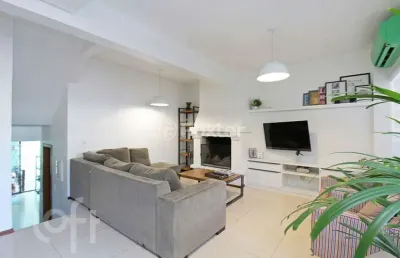 Casa com 3 quartos à venda na rua liberal, 1300, tristeza, porto alegre, 209 m2 por r$ 620.000