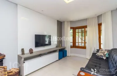 Casa em condomínio fechado com 3 quartos à venda na avenida flamengo, 515, ipanema, porto alegre, 275 m2 por r$ 720.000