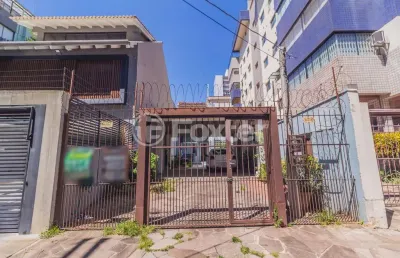 Casa com 3 quartos à venda na avenida lavras, 609, petrópolis, porto alegre, 250 m2 por r$ 1.300.000
