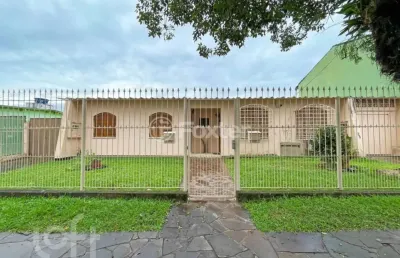 Casa com 3 quartos à venda na rua luiz cézar leal, 220, rubem berta, porto alegre, 178 m2 por r$ 330.000