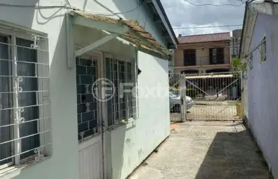 Casa com 2 quartos à venda na rua são francisco de assis, 608, santo antônio, porto alegre, 455 m2 por r$ 550.000