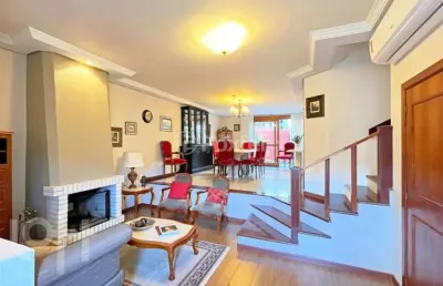 Casa em condomínio fechado com 3 quartos à venda na rua joão mendes ouriques, 594, jardim isabel, porto alegre, 225 m2 por r$ 810.000