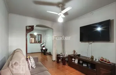 Casa com 2 quartos à venda na rua dezessete de junho, 716, menino deus, porto alegre, 128 m2 por r$ 499.000