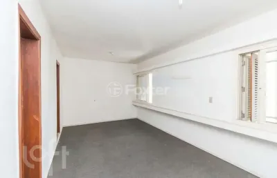 Apartamento com 1 quarto à venda na rua duque de caxias, 1735, centro histórico, porto alegre, 31 m2 por r$ 215.000