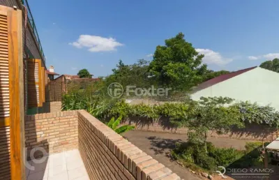 Casa com 3 quartos à venda na rua amapá, 919, vila nova, porto alegre, 145 m2 por r$ 750.000