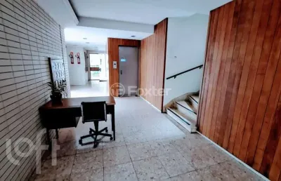 Apartamento com 2 quartos à venda na rua duque de caxias, 741, centro histórico, porto alegre, 77 m2 por r$ 349.000