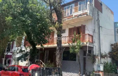 Casa com 2 quartos à venda na avenida nova york, 571, auxiliadora, porto alegre, 208 m2 por r$ 840.000