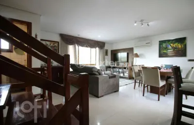 Casa em condomínio fechado com 3 quartos à venda na rua catumbi, 350, medianeira, porto alegre, 118 m2 por r$ 680.000